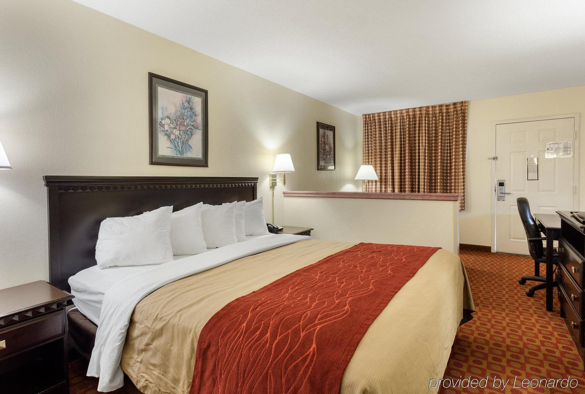 Quality Inn McComb Buitenkant foto